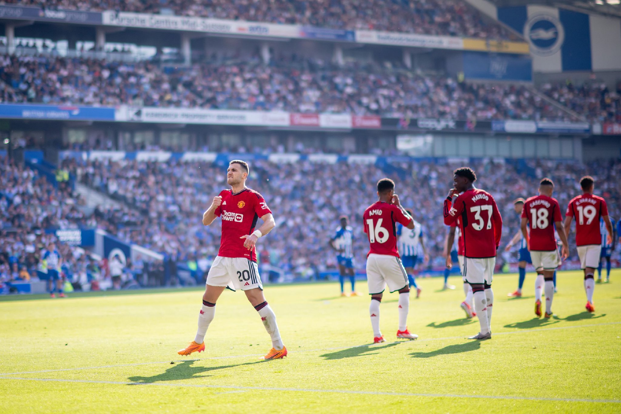 AI这次又“抢”了谁的饭碗？直播间里的数字人